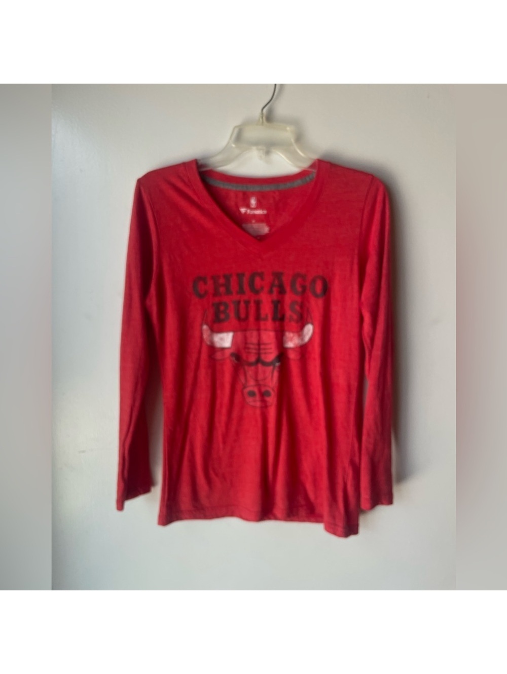 Women’s Fanatics Medium Red Chicago Bulls Long Sleeve Graphic Tee Tote11